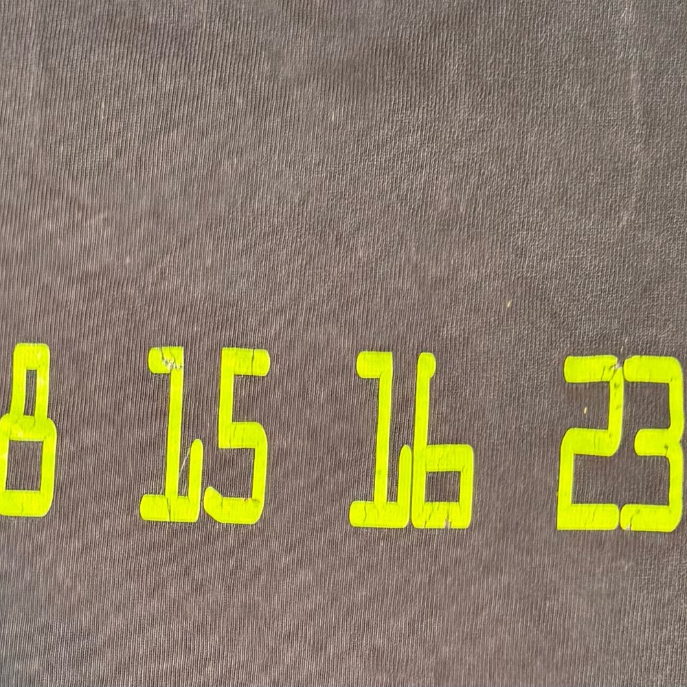 Vtg LOST tv series tee-size L(21x28)